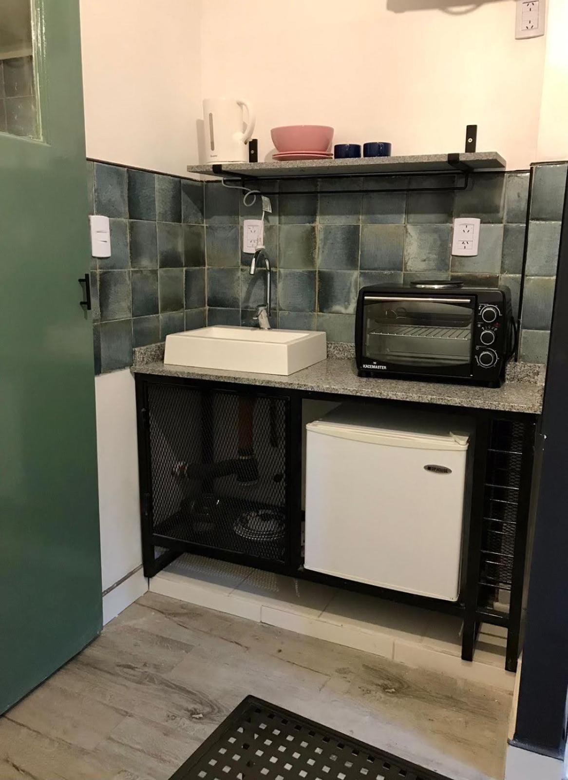 Monoambiente En Zona Residencial Lägenhet Mendoza Exteriör bild