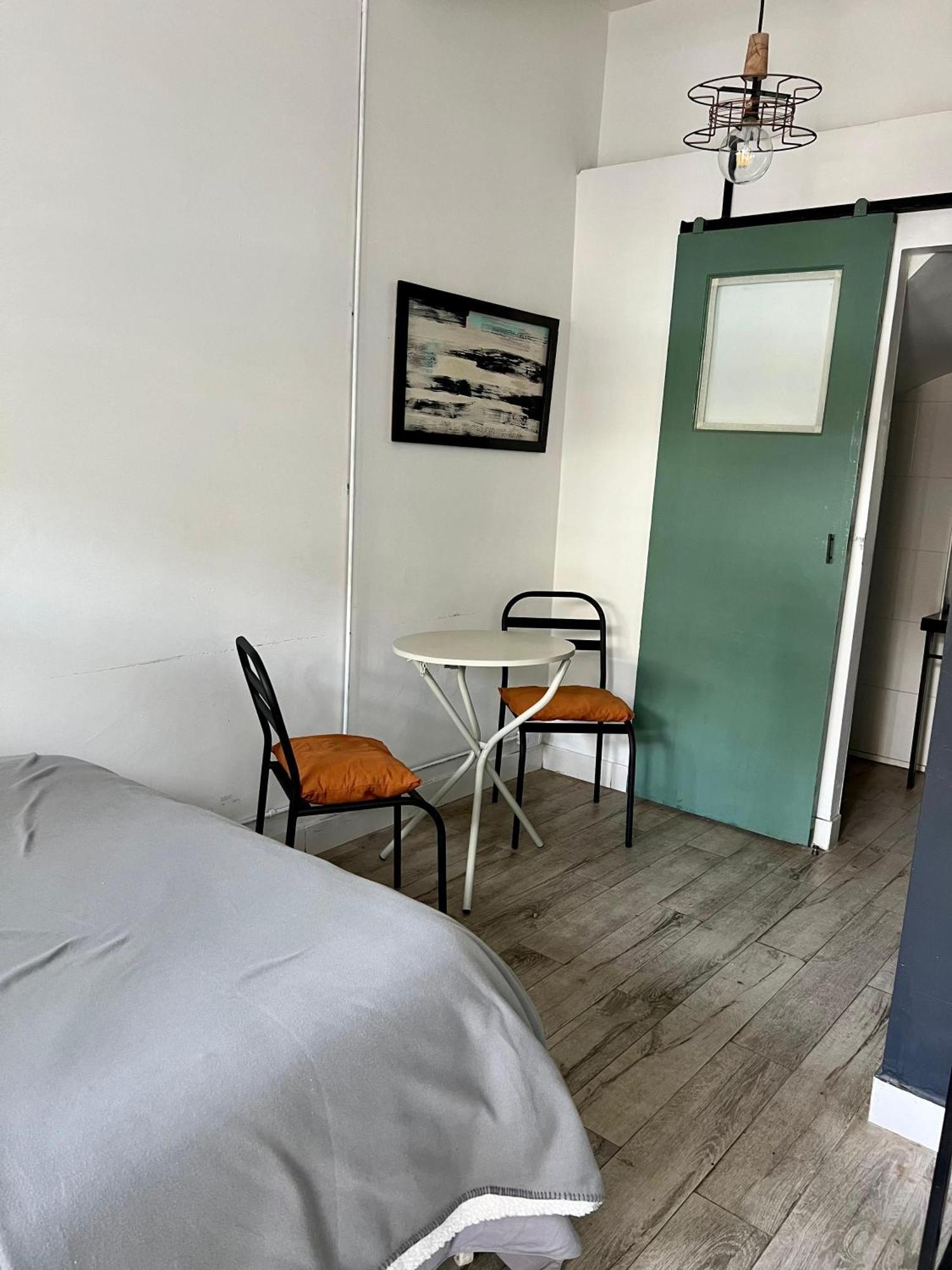 Monoambiente En Zona Residencial Lägenhet Mendoza Rum bild